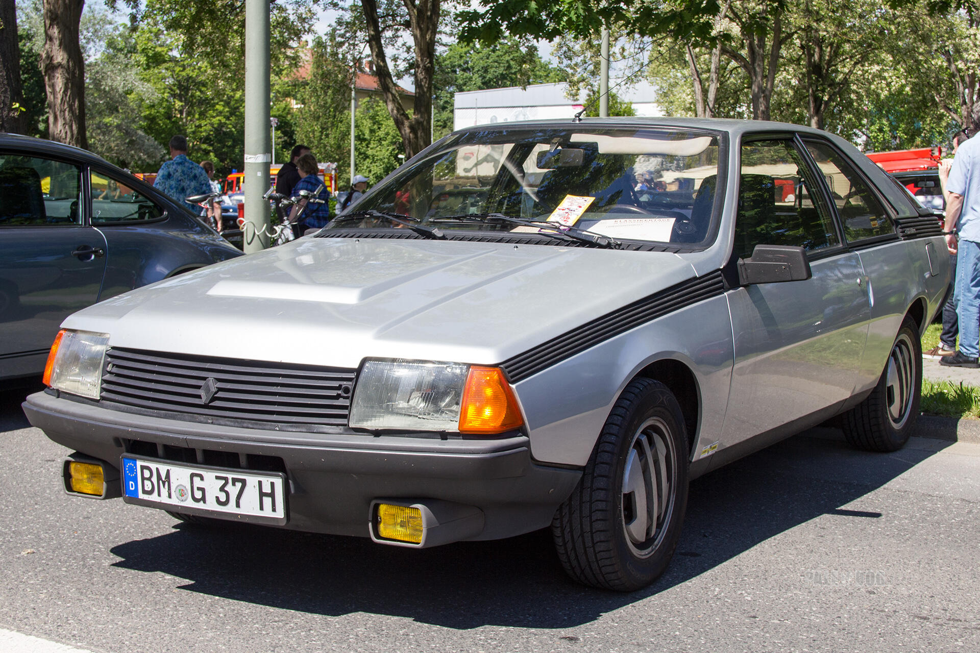 Рено фуэго фото 1982 Renault Fuego GTX (front view) 1980s Paledog Photo Collection