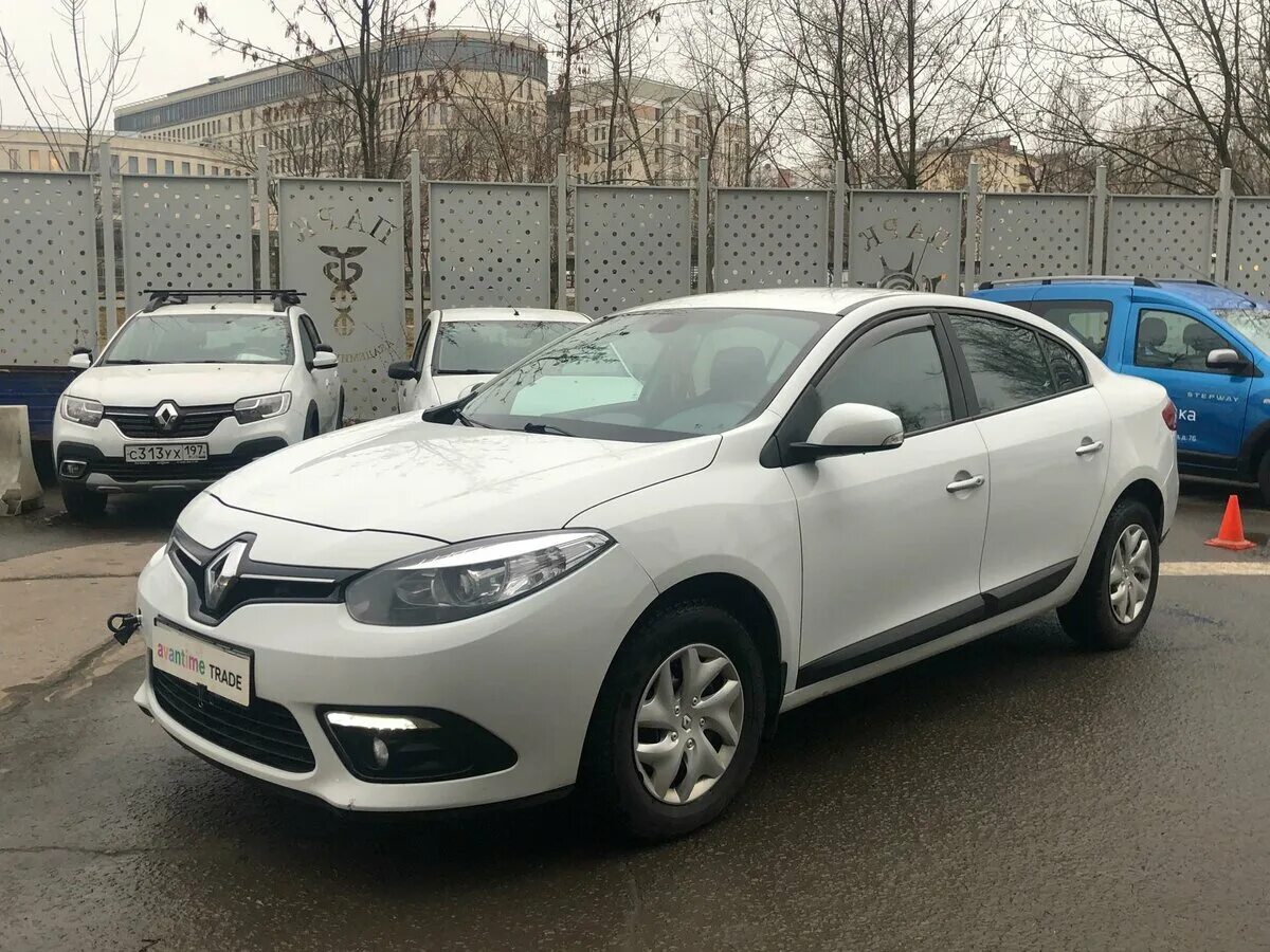 Рено фьюжен фото Купить б/у Renault Fluence I Рестайлинг 1.6 CVT (114 л.с.) бензин вариатор в Мос