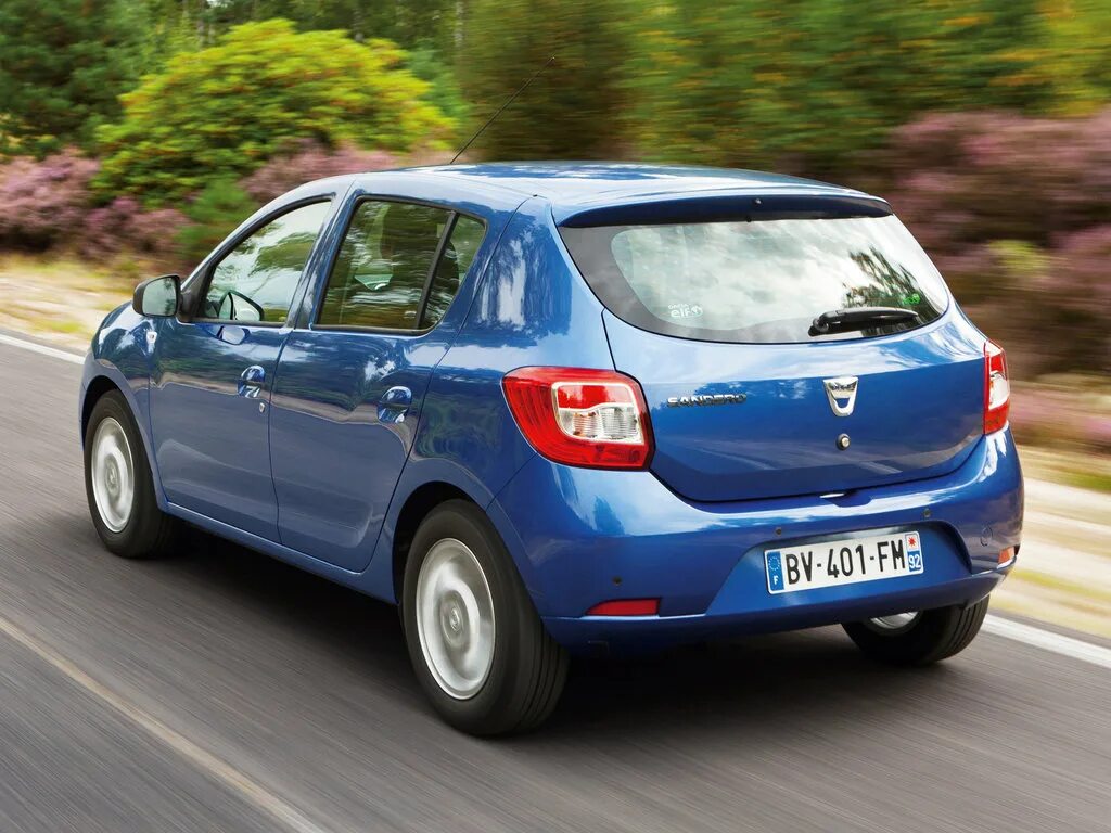 Рено хэтчбек модели названия фото Dacia Sandero 2013, 2014, 2015, 2016, хэтчбек 5 дв., 2 поколение, B52 технически