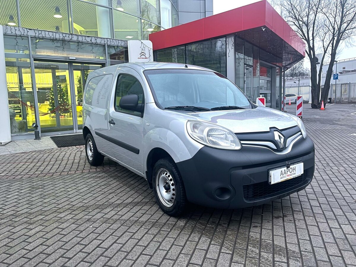 Купить б/у Renault Kangoo II 1.6 MT (84 л.с.) бензин механика в Волгограде: белы