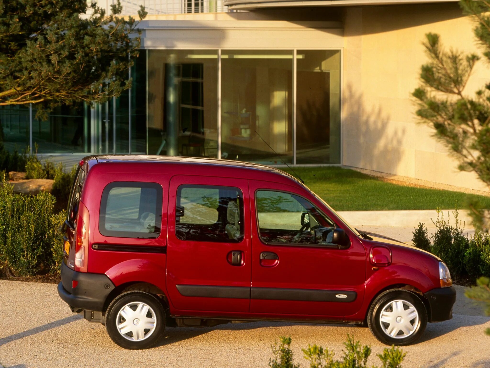 Рено кангу 1 фото Car in pictures - car photo gallery " Renault Kangoo 1997 Photo 01