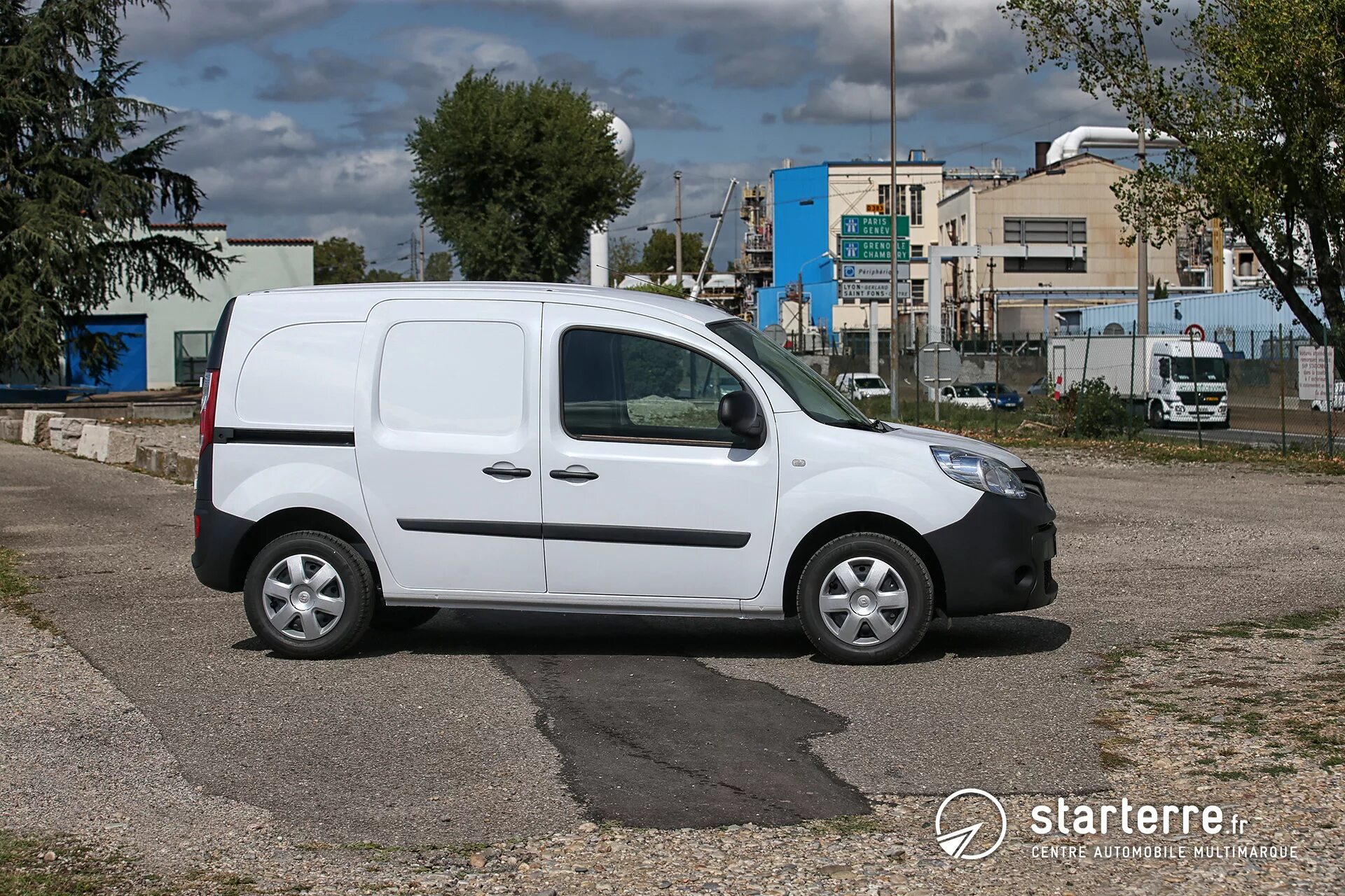 Foto Kangoo-Express-Compact-Renault-seite.jpg vom Artikel Preise für den neuen R