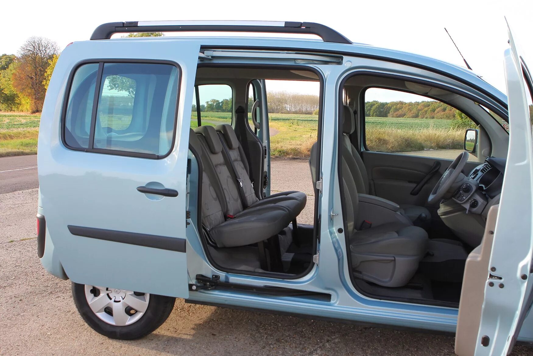 Рено кангу фото салона Used Renault Kangoo Estate (2009 - 2012) Interior Parkers