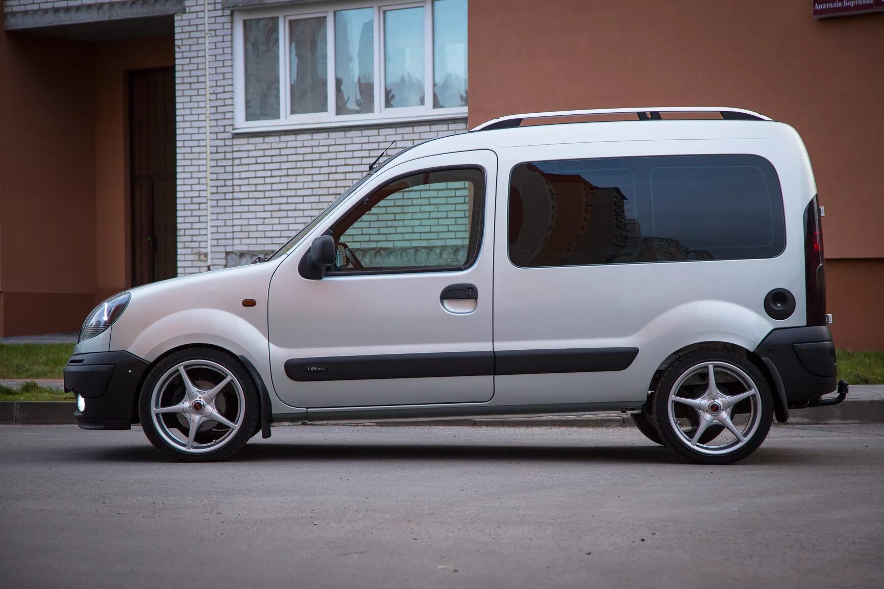 Рено кангу тюнинг Занижение -30 Kangoo - Renault Kangoo (1G), 1,6 л, 2007 года тюнинг DRIVE2