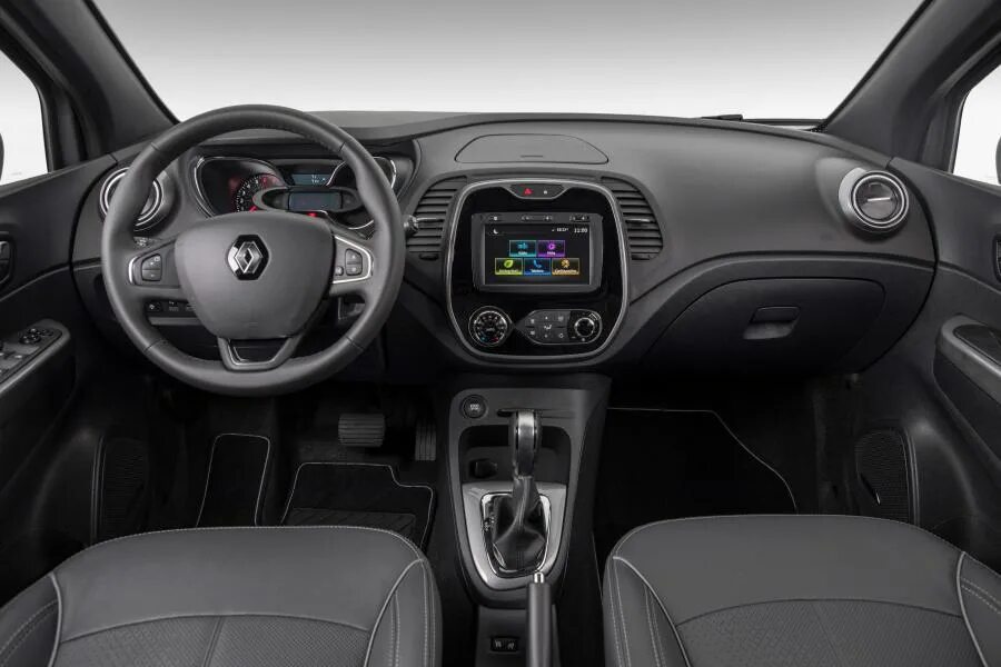 Рено каптур 2018 фото Торпедо Renault Captur Bose 2018 года выпуска для рынка Латинской Америки. Фото 