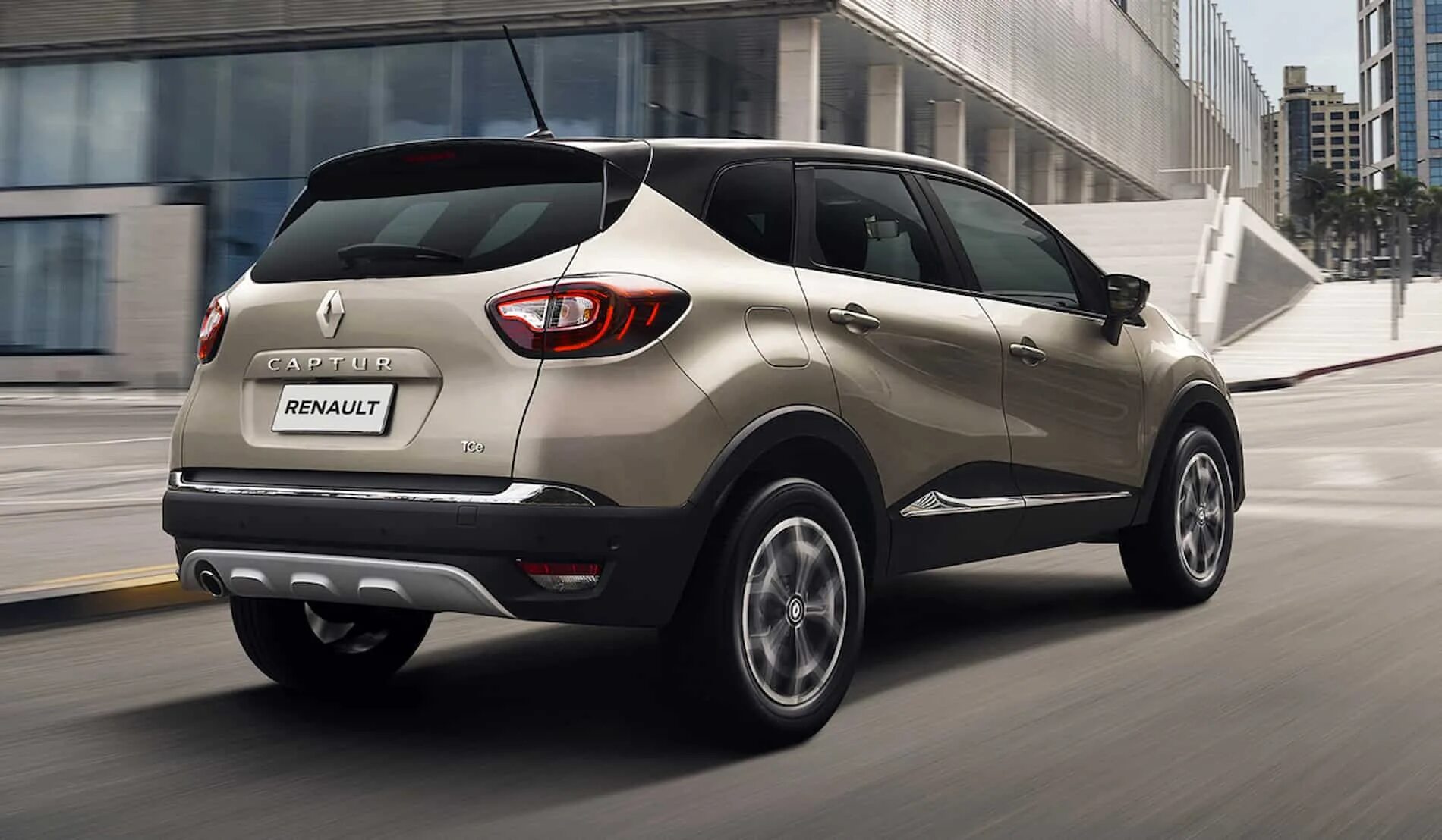 Рено каптур 2022 фото Заокеанский Renault Captur стал эволюцией российского Каптюра