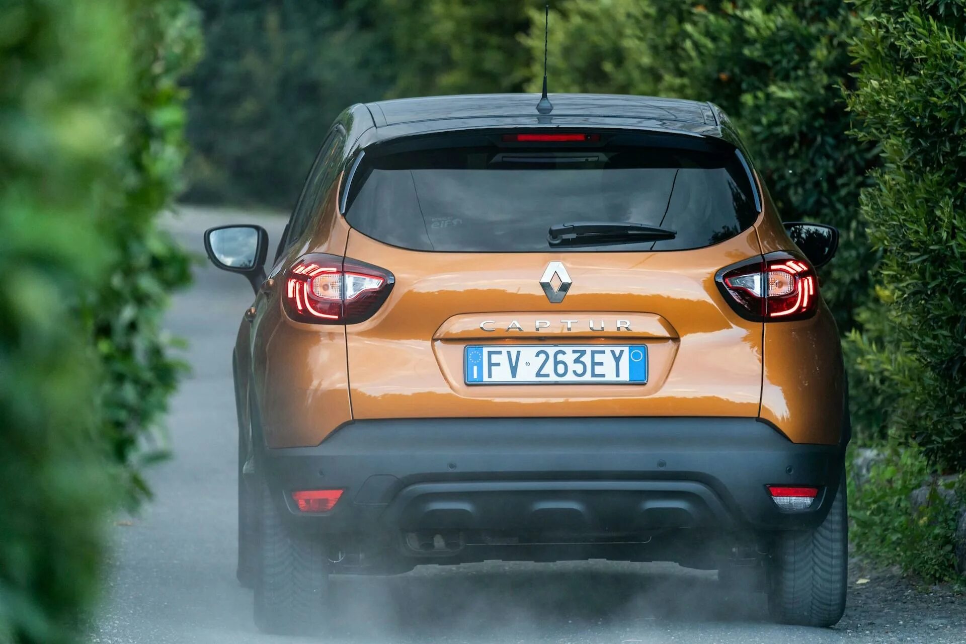 Рено каптур вид сзади фото Champagne rivalersi Permettersi renault captur cinghia o catena chiaramente Inta