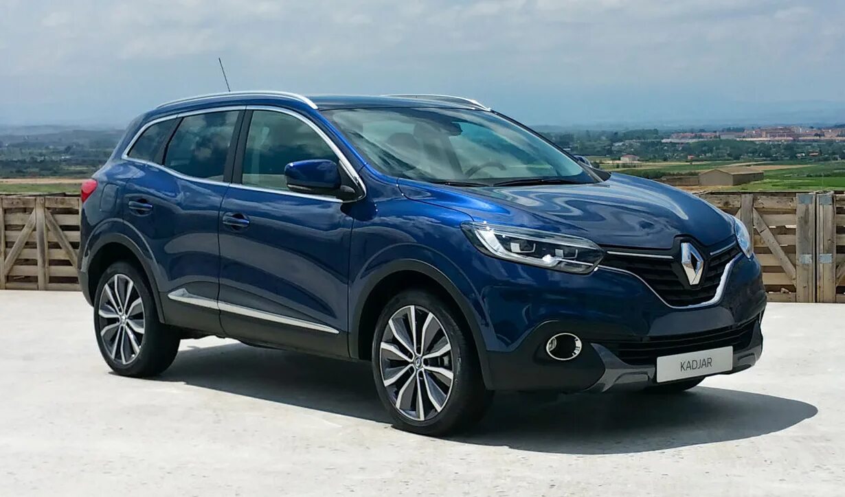 Рено кашкай фото Renault Kadjar VS Nissan Qashqai : lequel paye-t-on le moins cher ? - blog Kidio