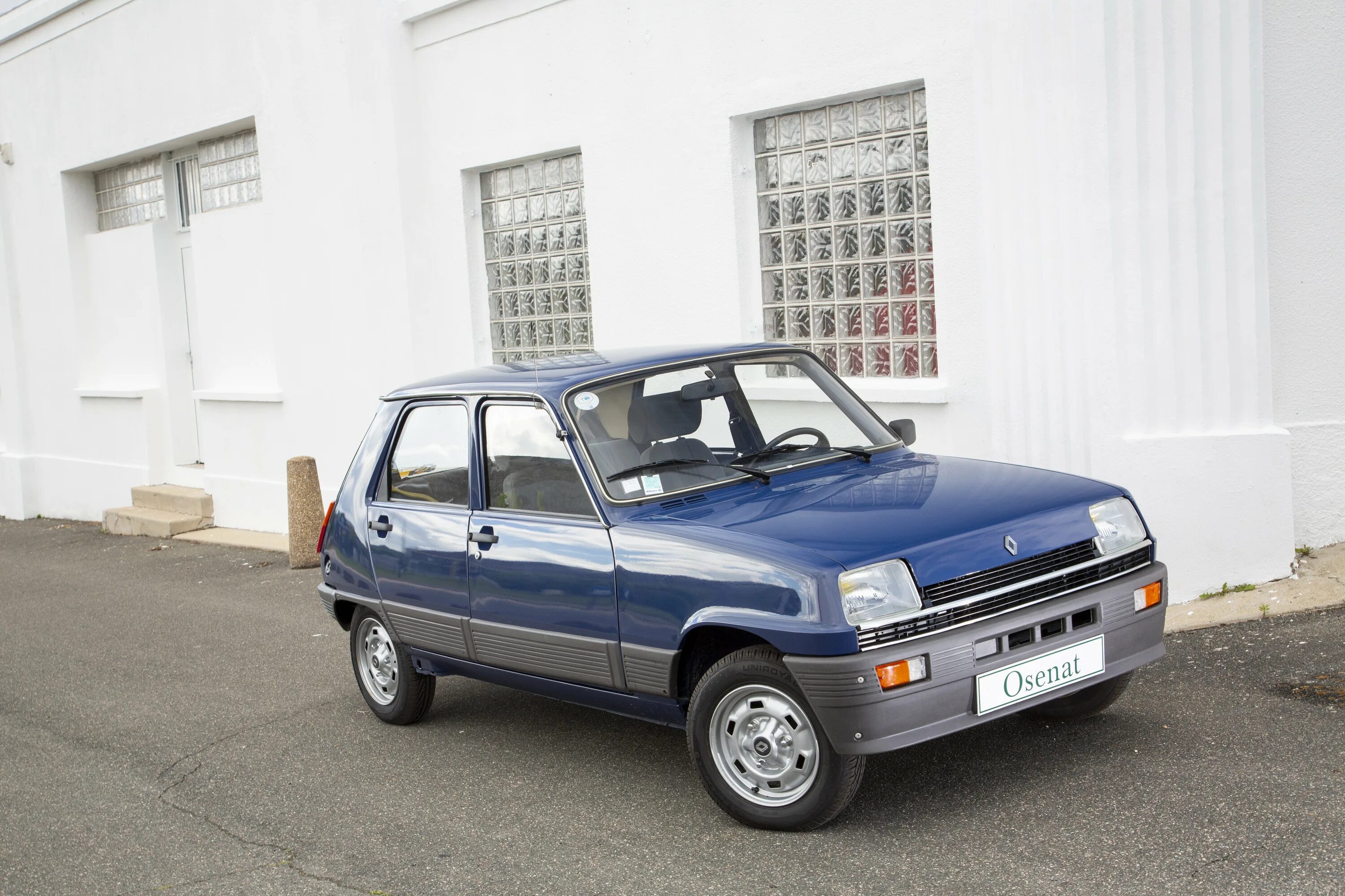 Рено классик фото 1984 Renault 5 - GTL Classic Driver Market