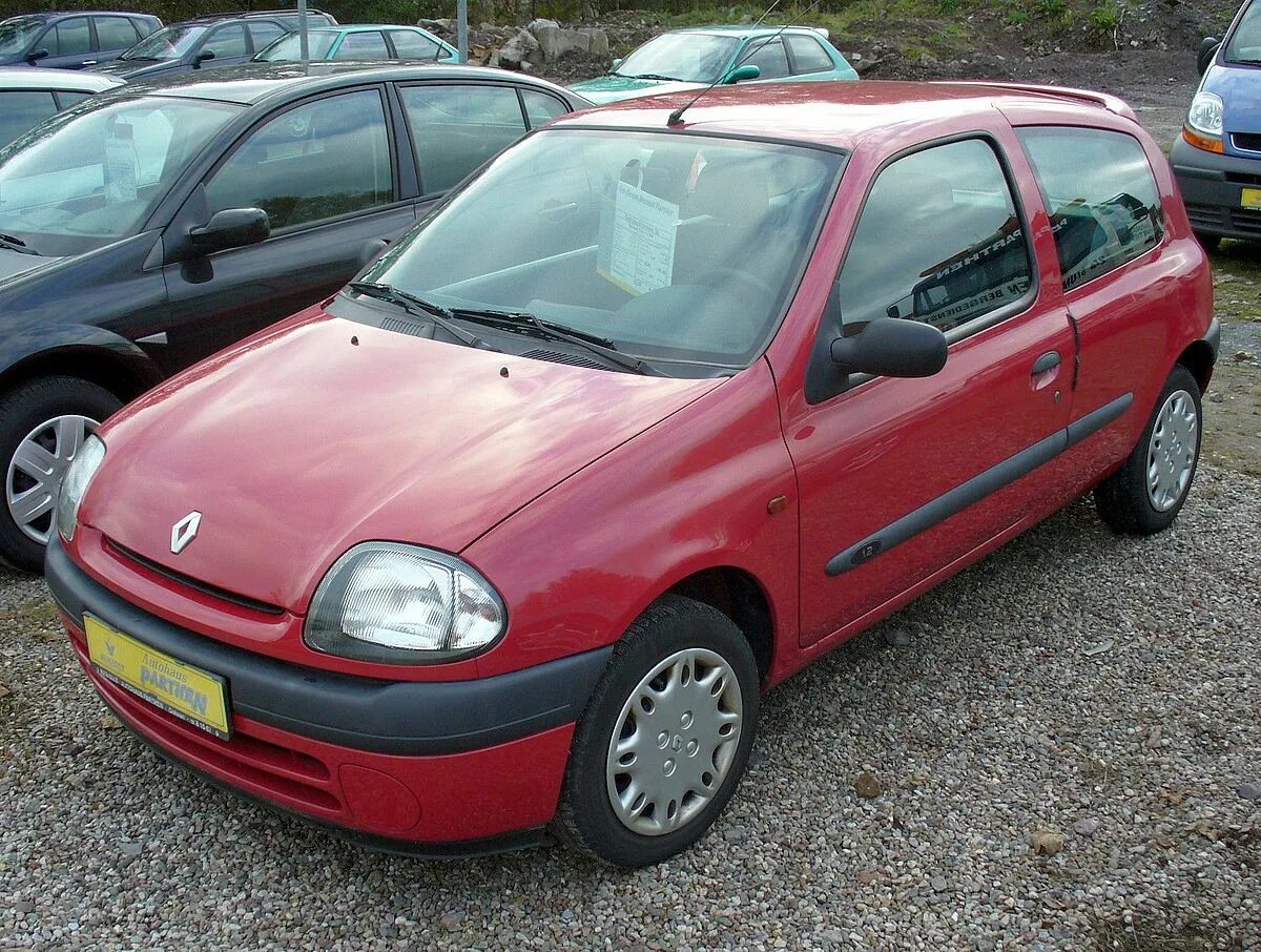 Рено клио 1 фото Dosya:Renault Clio II Phase I Dreitürer 1.2 RN.JPG - Vikipedi