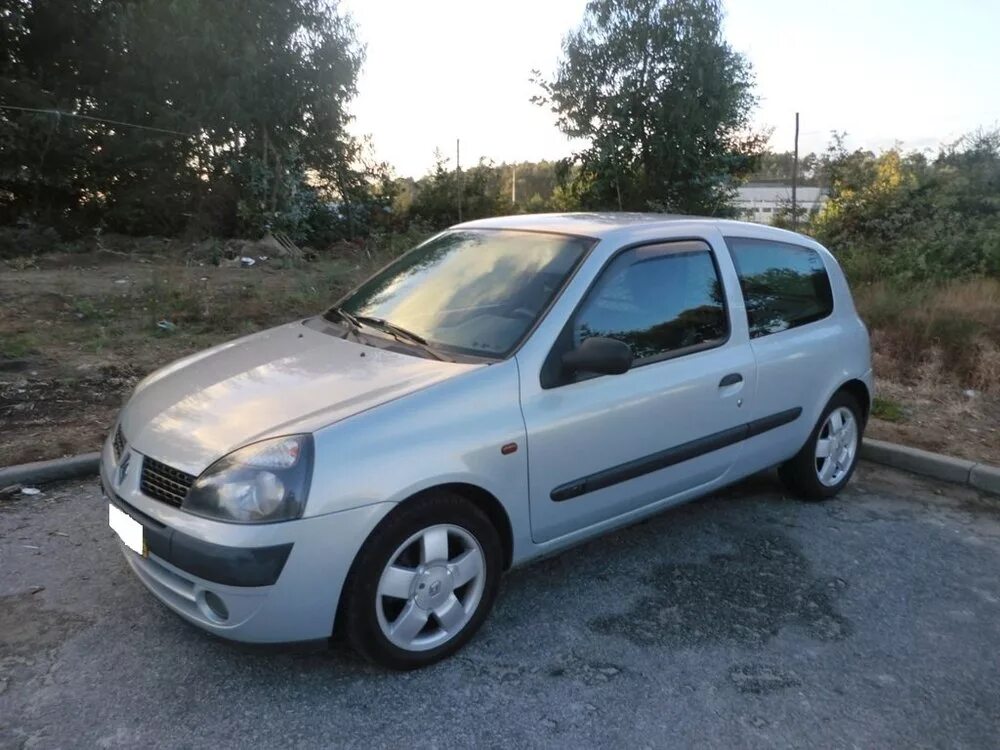 Рено клио 2 фото Renault Clio 2 поколение рестайлинг хетчбэк 3-дв.