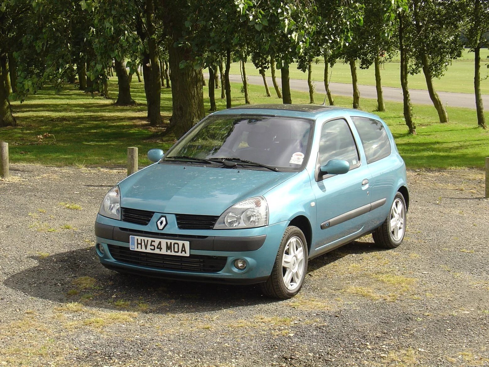 Рено клио 2001 фото Old Renault Clio White