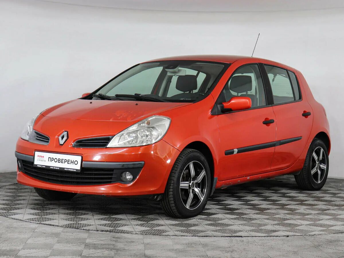 Рено клио хэтчбек фото Купить б/у Renault Clio III 1.6 AT (110 л.с.) бензин автомат в Химках: красный Р