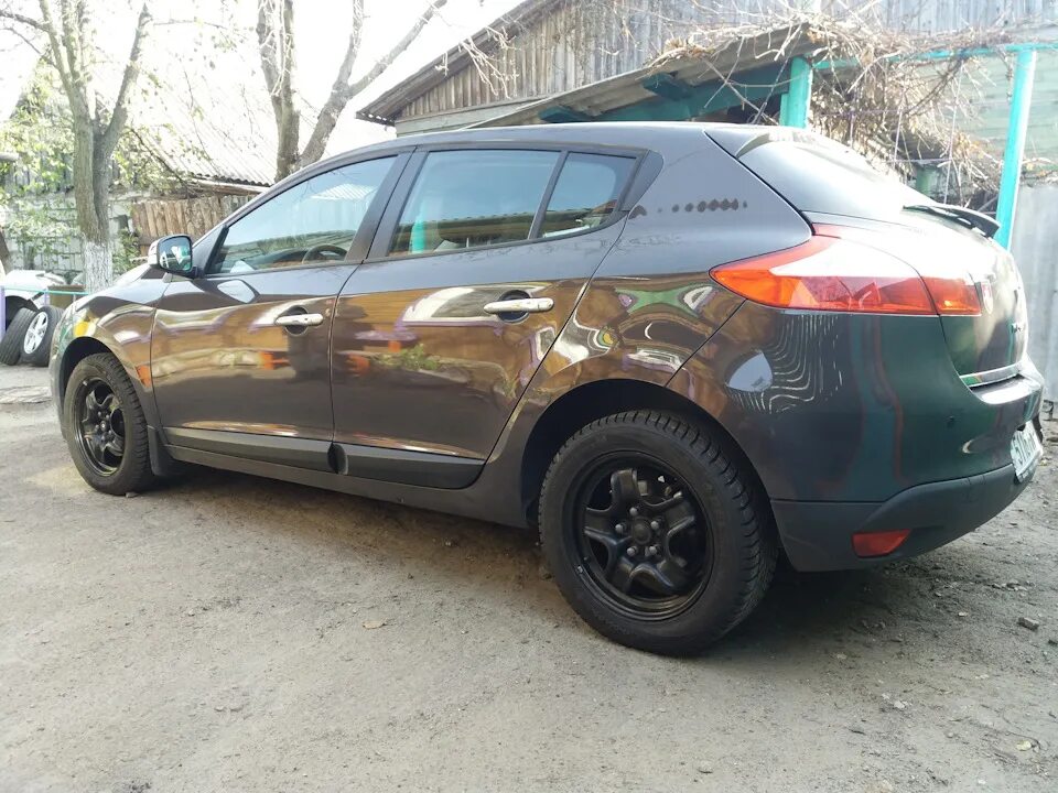 Рено коджар фото Оригинальные штампованные диски r16 - Renault Megane III, 2 л, 2013 года колёсны