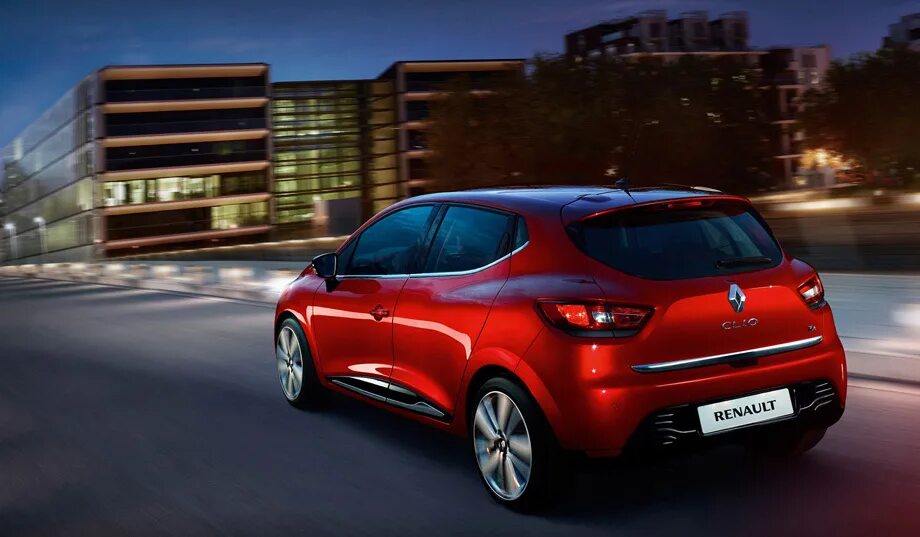 Renault Captur 2 Plug-in Hybrid 160 Specs, Performance, Comparisons