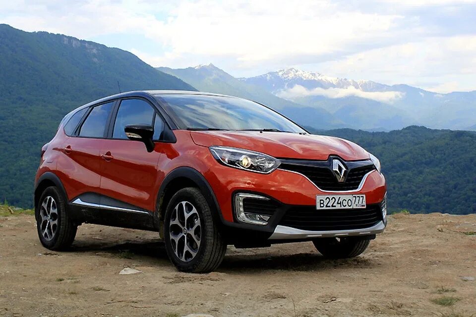 Рено кроссовер модельный ряд фото Кроссоверы Renault Kaptur отправили на экспорт - KP.RU