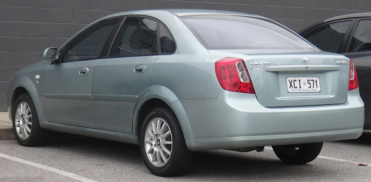 Рено лачетти фото File:2003 Daewoo Lacetti (J200) SX Limited sedan (14292570849).jpg - Wikipedia