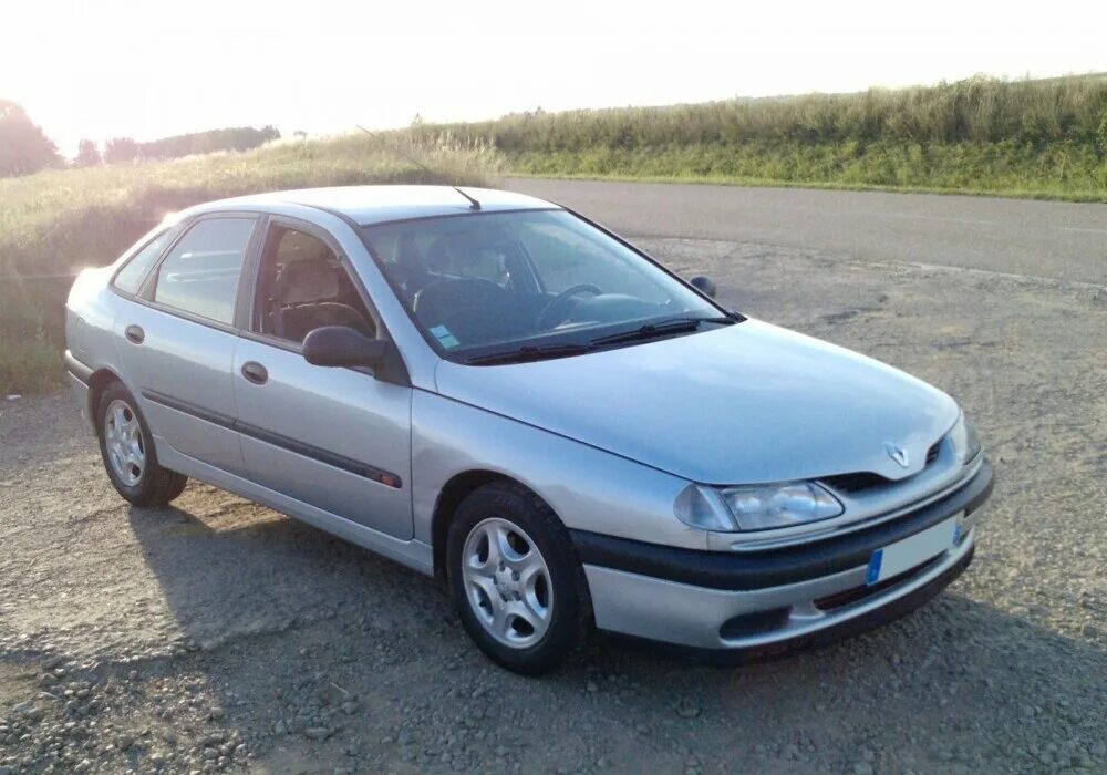 Рено лагуна 1 фото Губа переднего бампера (Юбка бампера нижняя) Renault Laguna купить автозапчасти,