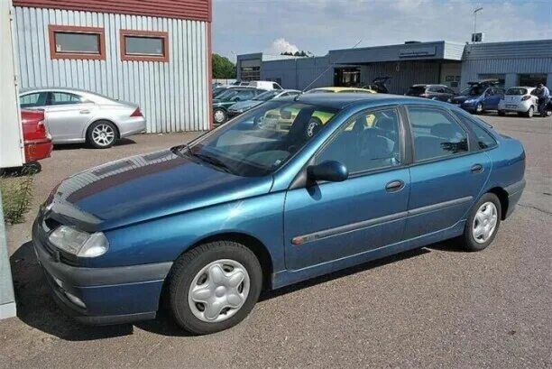 Рено лагуна 1 фото Renault Laguna I - Рестайлинг, 2000 г., бензин, механика, купить в Жодино - фото