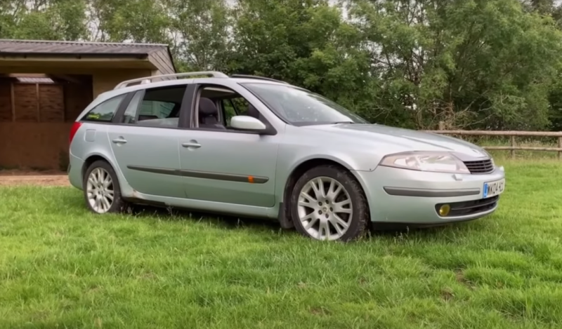 Рено лагуна 2 фото Renault Laguna II Expression 2.0 - French "mamzelle" with nerves of steel