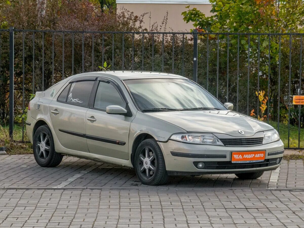 Рено лагуна 2 фото Купить б/у Renault Laguna II 2.0 MT (136 л.с.) бензин механика в Санкт-Петербург