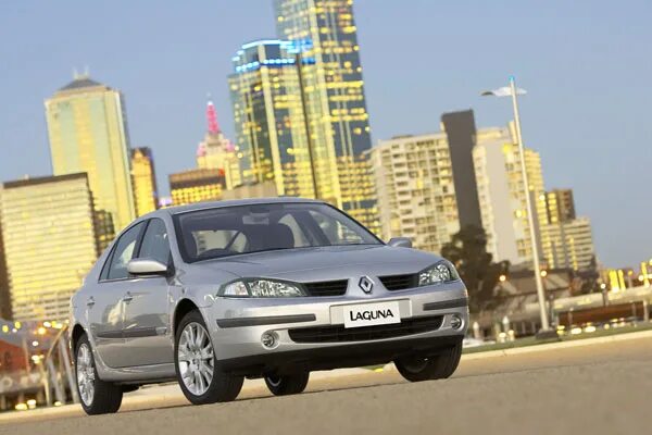 Рено лагуна 2 хэтчбек фото RENAULT LAGUNA 2006 - 2011 - Marque Automotive News