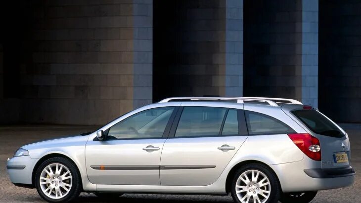 Рено лагуна 2 универсал фото Renault Laguna II 1.9 дизельный 2005 на DRIVE2