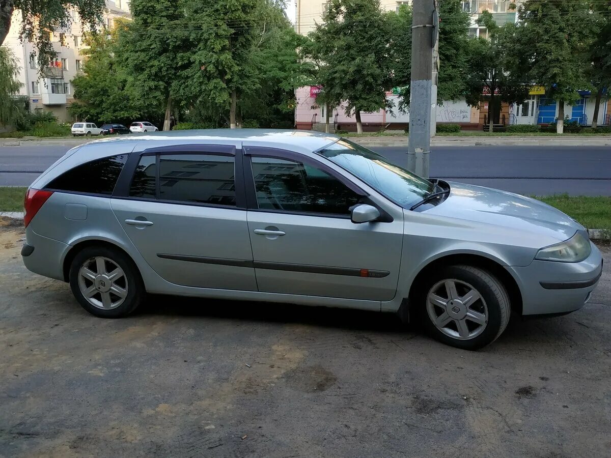 Рено лагуна 2 универсал фото Купить б/у Renault Laguna II 1.8 MT (120 л.с.) бензин механика в Орле: серебрист