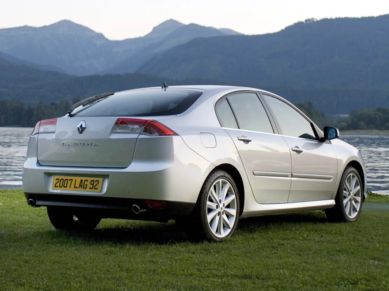 Рено лагуна фото купить Renault Laguna 3 поколение хетчбэк