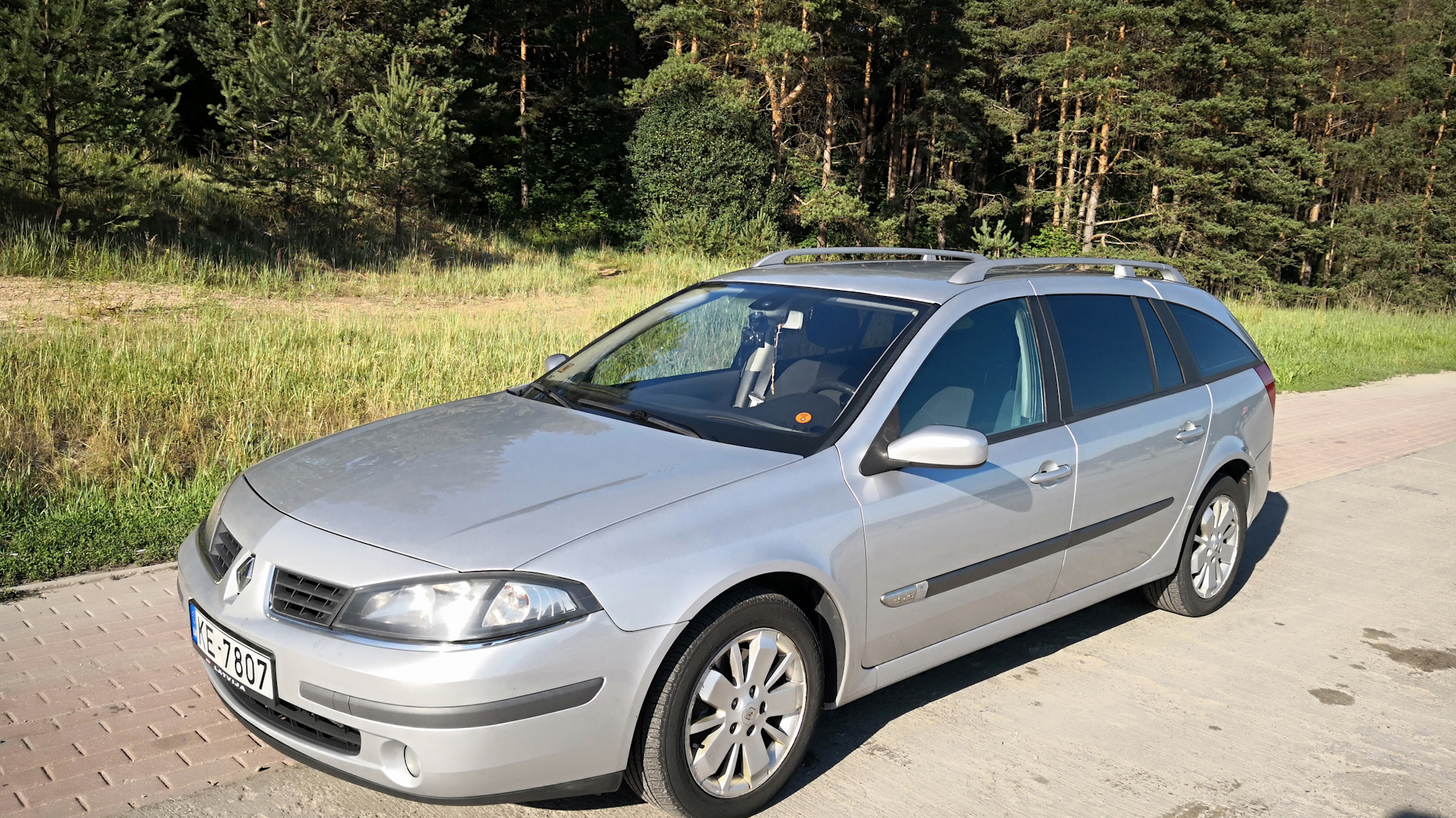 Рено лагуна универсал фото Renault Laguna II 1.9 дизельный 2007 1.9 dCi 96 kW /130HP DPF на DRIVE2