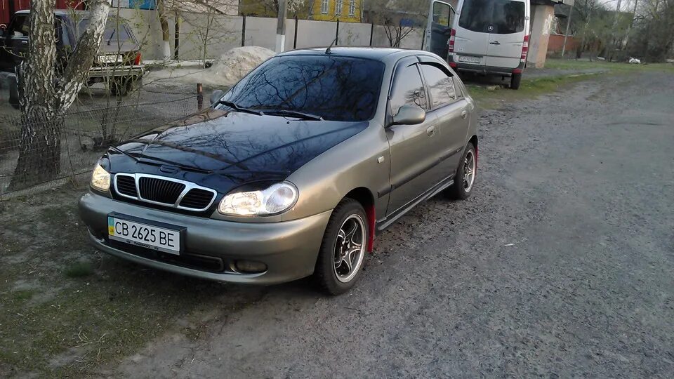 Рено ланос фото Daewoo Lanos 1.5 бензиновый 2003 Яркий Hatch на DRIVE2