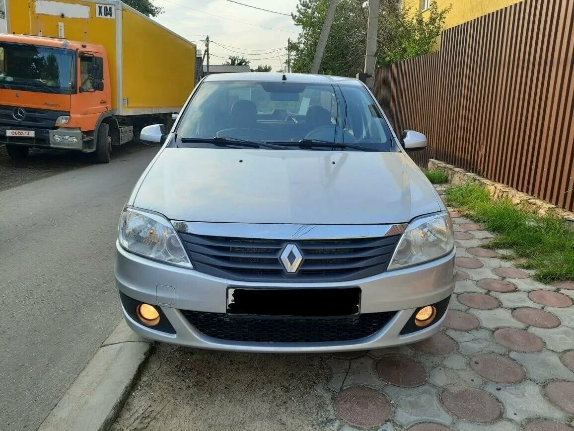 Рено логан 12 года фото Купить б/у Renault Logan I Рестайлинг 1.6 MT (84 л.с.) бензин механика в Москве: