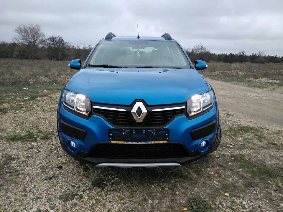 Рено логан 2 степвей фото Фотосет Синей Стервы! - Renault Sandero Stepway (2G), 1,6 л, 2017 года покупка м