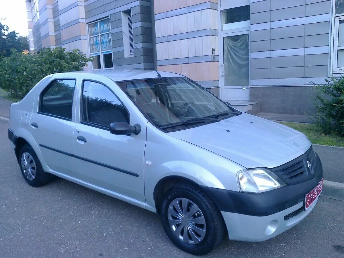 Рено логан 2008 фото Купить б/у Renault Logan I 1.6 MT (87 л.с.) бензин механика в Москве: серебристы