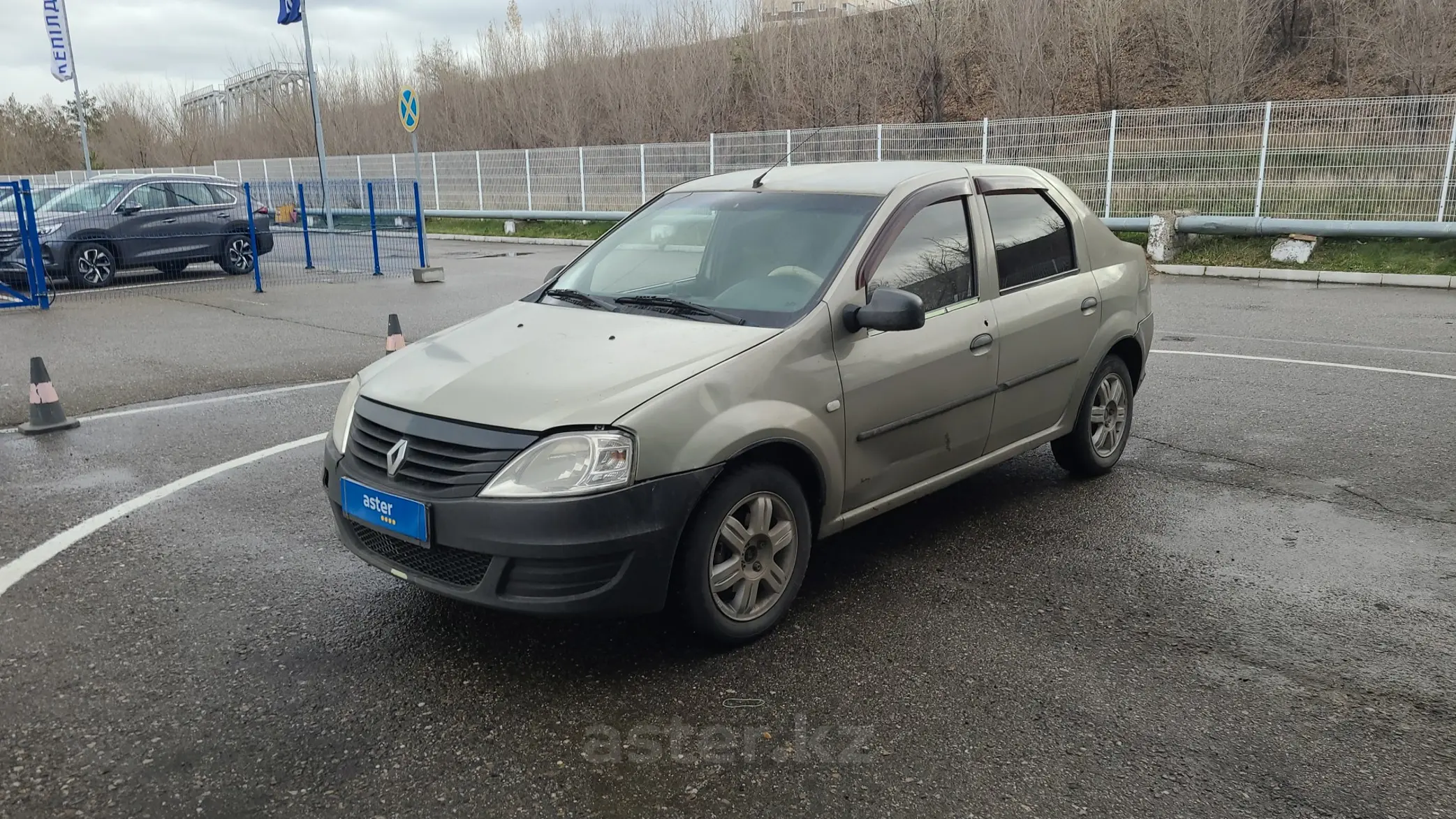 Рено логан 2010 фото Renault Logan - 32 подержанных Renault Logan 2010 с ценами - страница 2 - Waa2