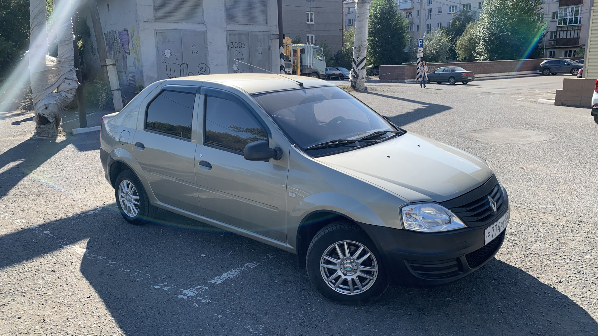 Рено логан 2011 фото Renault Logan (1G) 1.4 бензиновый 2011 АУТЕНТИК- 75 hp на DRIVE2