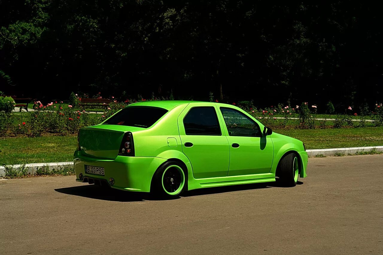 Рено логан 2011 тюнинг Tuning Dacia Logan: PiSSiSica verde Lamborghini, by Sorin carakoom.com