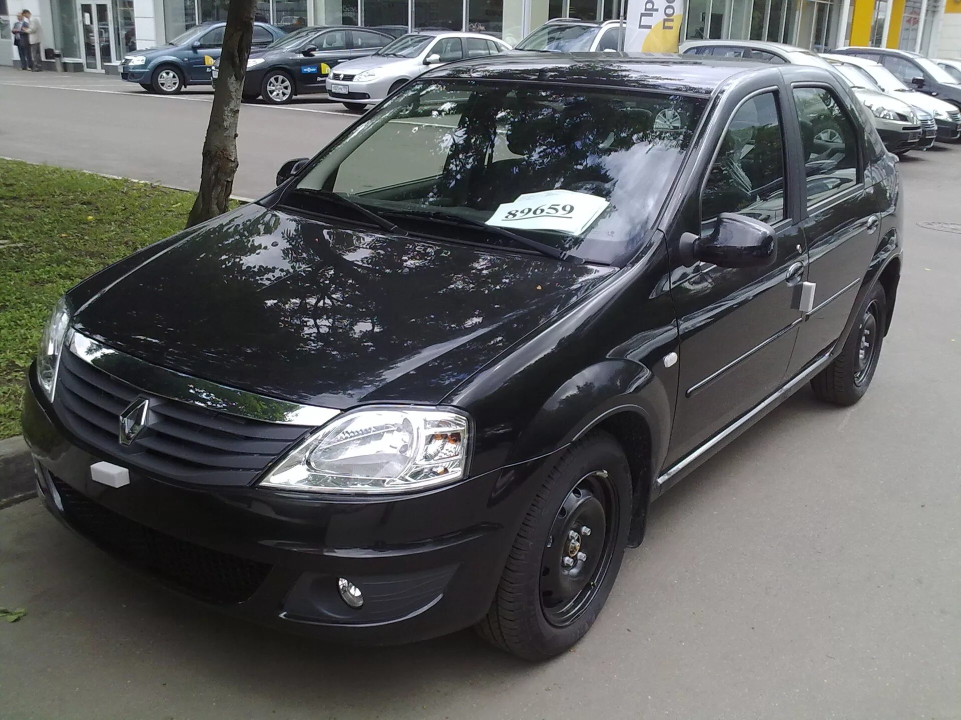 Рено логан 2012 года черный фото Знакомство - пришла в салон - Renault Logan (1G), 1,6 л, 2010 года покупка машин