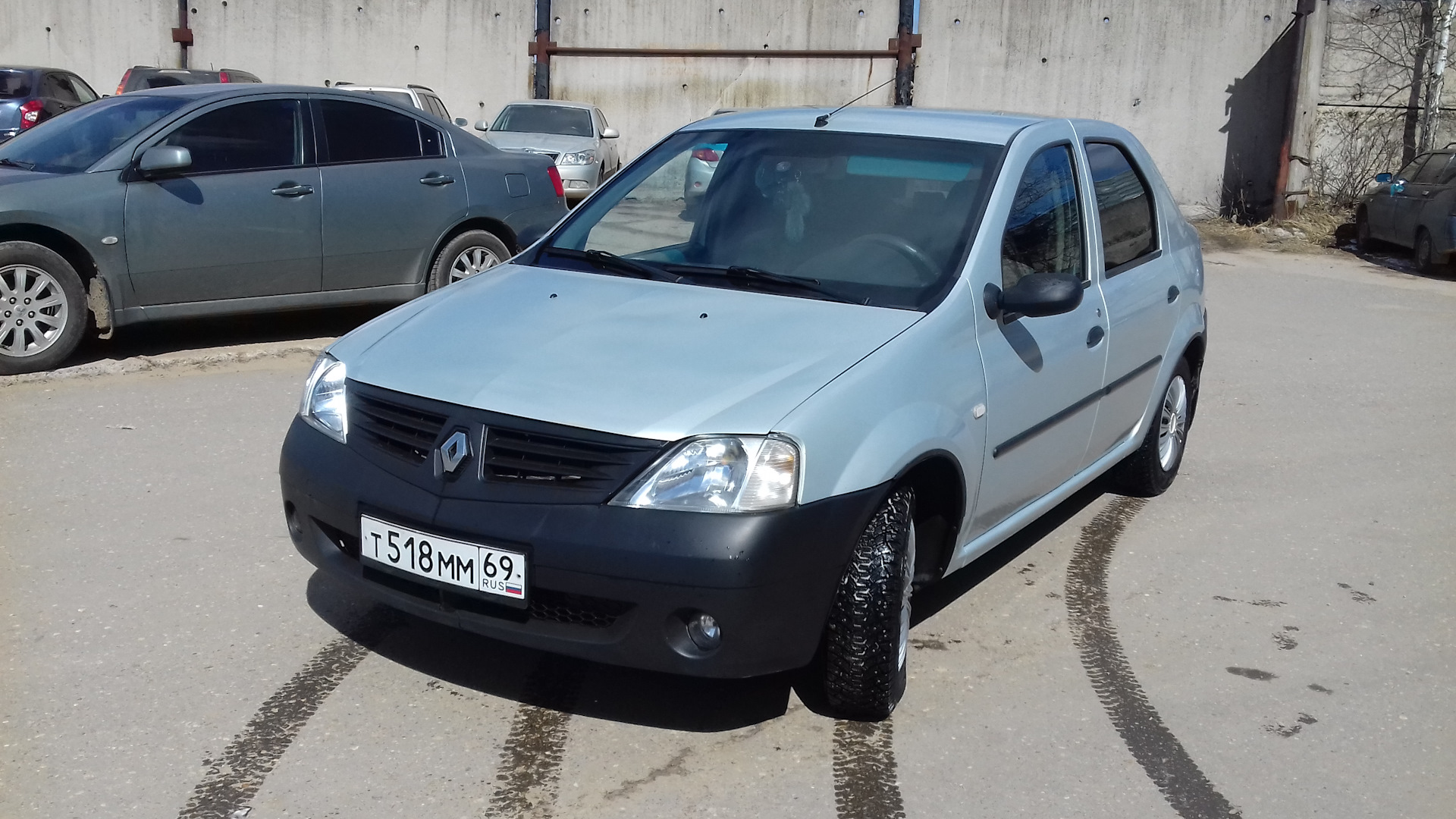 Рено логан б у фото Renault Logan (1G) 1.6 бензиновый 2007 Дерзкий, как пуля резкий на DRIVE2