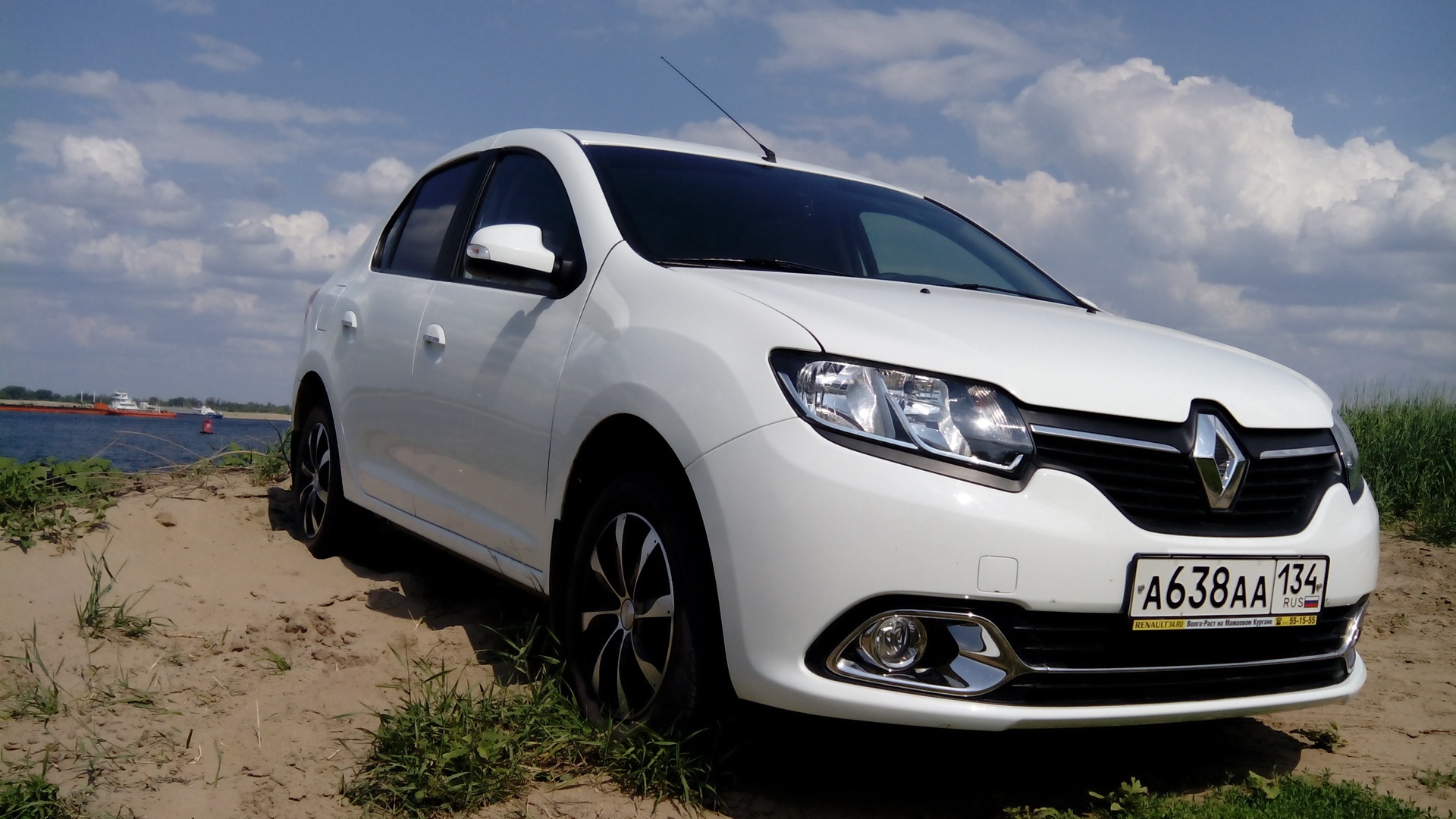 Рено логан белый тюнинг Renault Logan (2G) 1.6 бензиновый 2014 white glace на DRIVE2