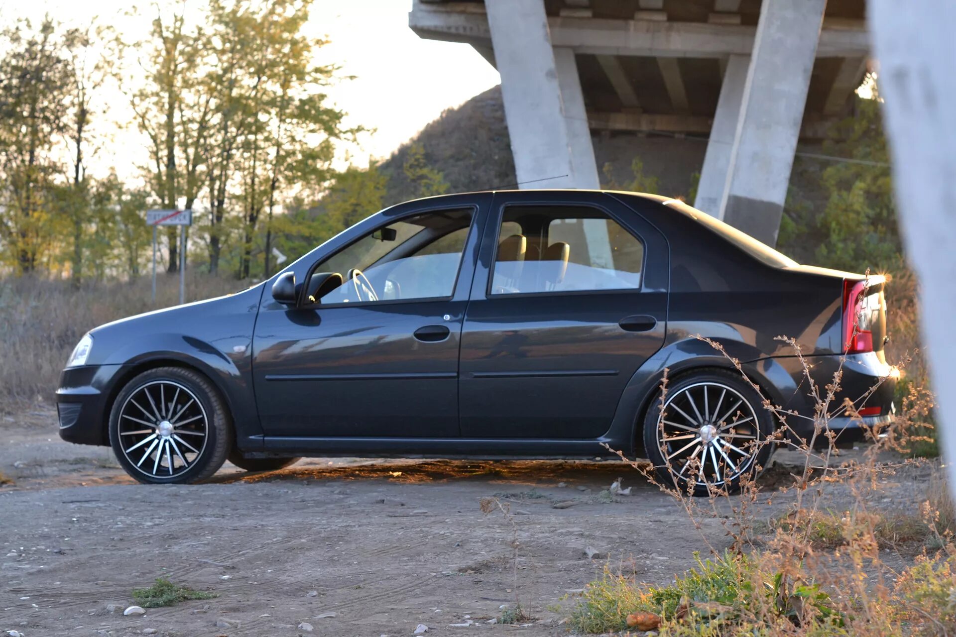 Рено логан красивые фото Полировка . Выбор новой зимней резины - Renault Logan (1G), 1,6 л, 2010 года фот