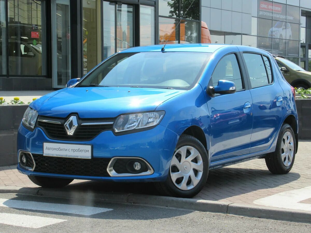 Рено логан сандеро фото Купить б/у Renault Sandero II 1.6 AT (102 л.с.) бензин автомат в Санкт-Петербург