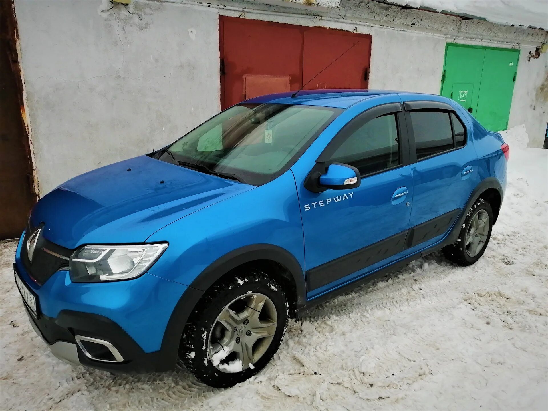 Рено логан степвей тюнинг фото Молдинги на двери. - Renault Logan Stepway, 1,6 л, 2018 года тюнинг DRIVE2