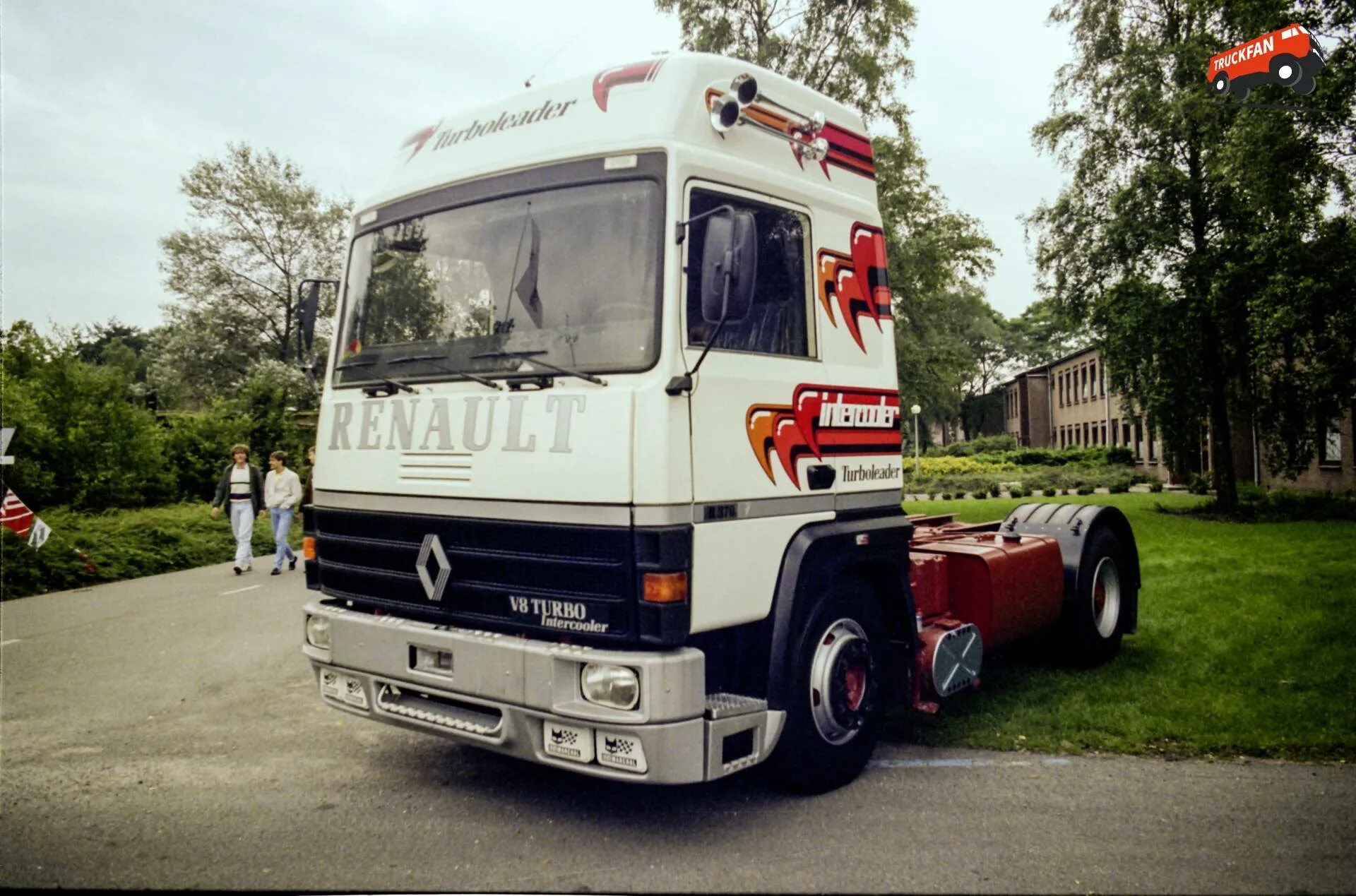 Рено мажор тягач фото De truckfan toppers van week 43 - Alex Miedema