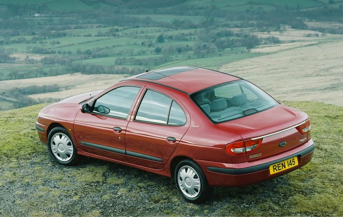 Рено меган 1 седан фото Renault Mégane Classic UK-spec '1999–2003 Renault megane, Renault, Suv