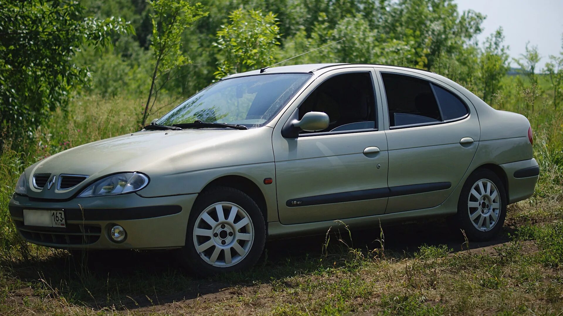 Рено меган 1 седан фото Renault Megane I 1.6 бензиновый 2003 I phase 2 на DRIVE2