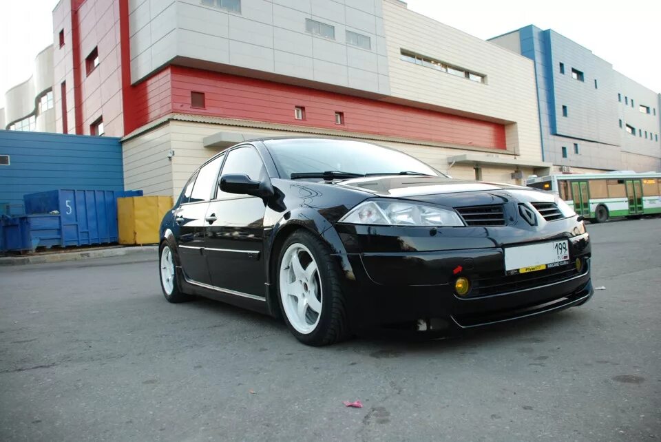 Рено меган 2 1.6 тюнинг Пофоткался - Renault Megane II, 2 л, 2005 года фотография DRIVE2