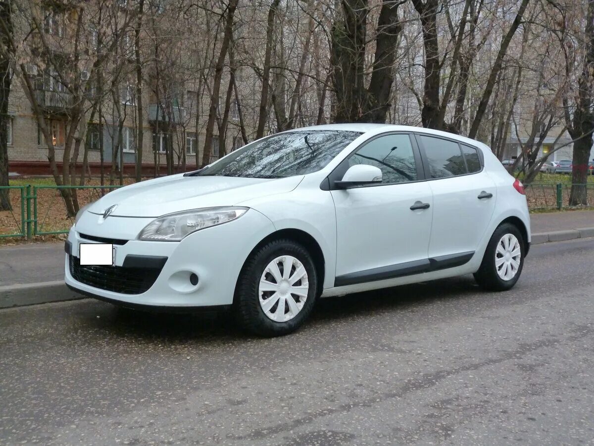 Рено меган 2 дизель фото Купить б/у Renault Megane III 1.5d MT (90 л.с.) дизель механика в Москве: белый 