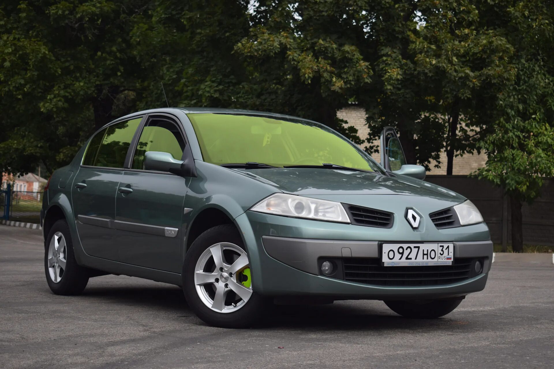 Рено меган 2 фото Покраска суппортов - Renault Megane II, 1,6 л, 2006 года стайлинг DRIVE2