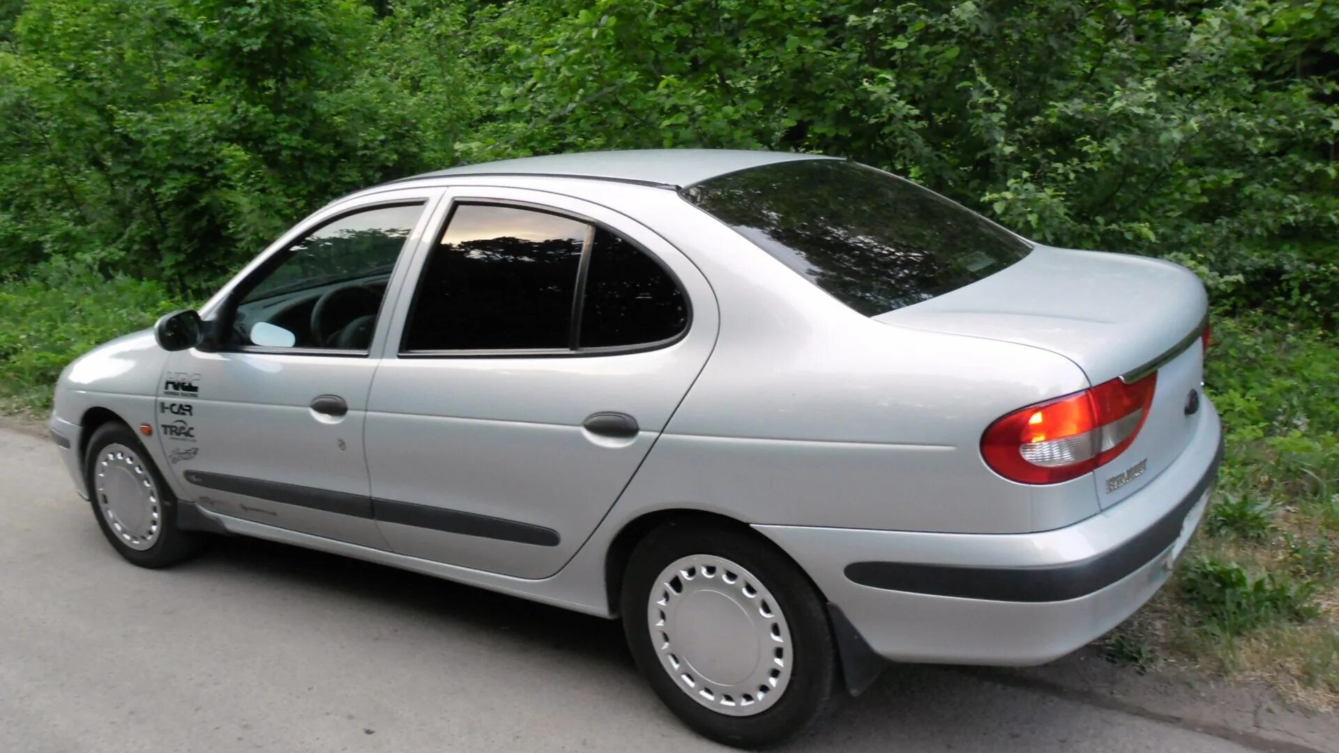 Рено меган 2001 года фото Renault Megane I 1.6 бензиновый 2001 Classic 1,6 Privilege на DRIVE2